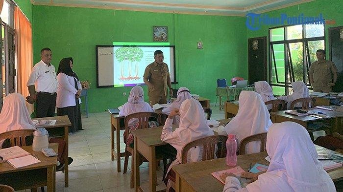 Bupati Citra Duani Pastikan Pendidikan dan Kesehatan Tetap Gratis di Kayong Utara