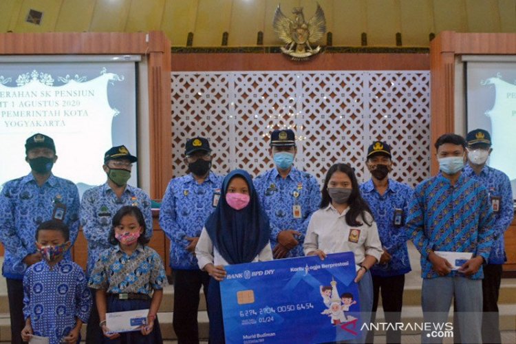 13.000 siswa tidak mampu di Yogyakarta terima jaminan pendidikan daerah