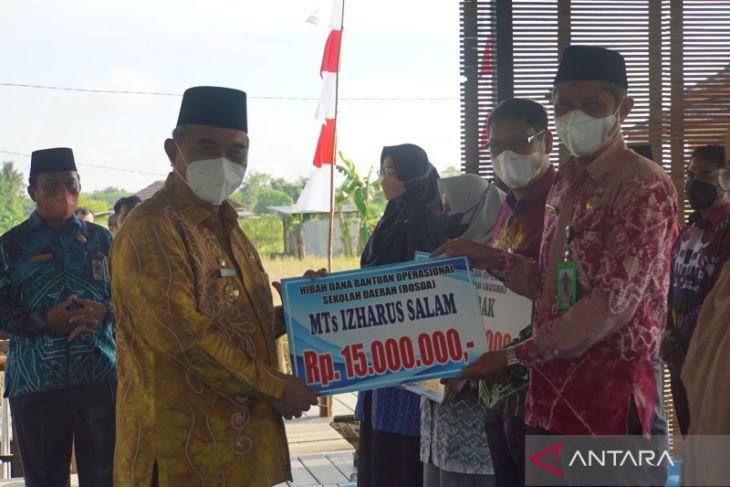 Dana hibah tunjang pendidikan lingkup Disdik dan Kemenag HSS - ANTARA News Kalimantan Selatan
