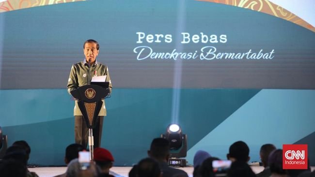 Jokowi soal KUR Aceh dari BSI Capai Rp3 T: Hati-hati