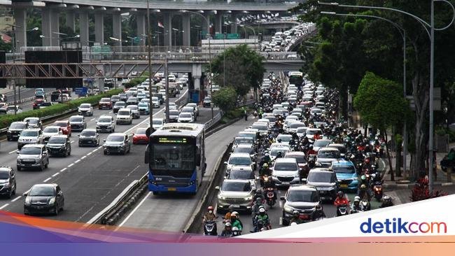Jakarta Macet: Tanda Ekonomi Naik Atau Malah Bikin Rugi?