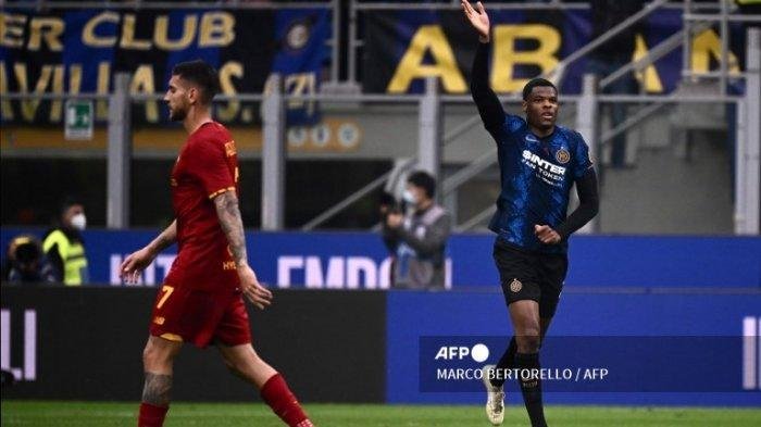 LIGA INGGRIS: Manchester United Genjot Transfer Denzel Dumfries dari Inter Milan