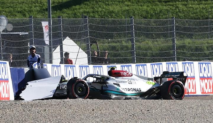Lewis Hamilton bakal Tetap di Mercedes Setelah Musim 2023
