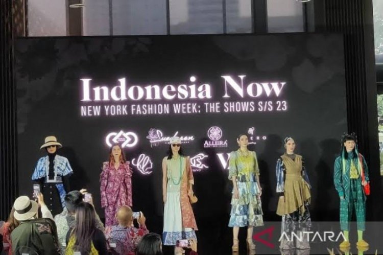 18 Brand Fashion Lokal Tampil di New York Indonesian Fashion Week