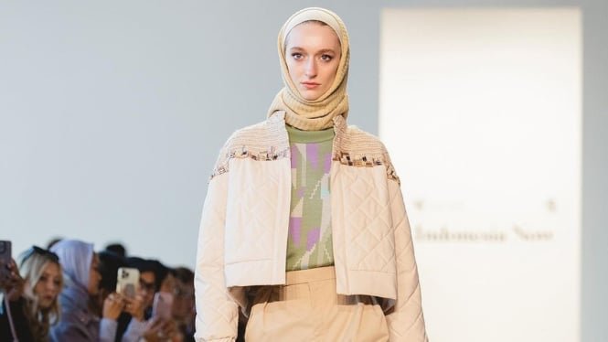 Bangga! Modest Fashion Kain Tapis Lampung Dipamerkan di New York Fashion Week