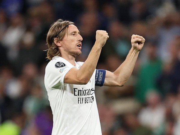 Luka Modric Tegaskan Ingin Bertahan di Madrid, AC Milan Gigit Jari Lagi?