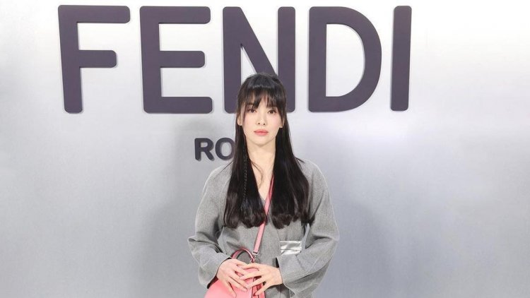 Song Hye Kyo Curi Perhatian di Show Fendi Milan Fashion Week 2023, Awet Muda bak Remaja