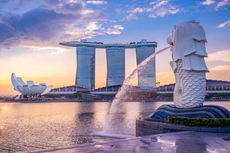 Ekonomi Singapura Terkontraksi di Kuartal I/2023, Warning Resesi!