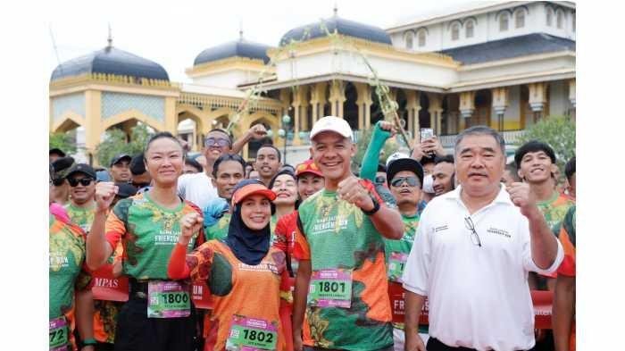 Istri Capres Ganjar Pranowo Ikuti Bank Jateng Friendship Run di Bandung: Kota Ini Sejuk dan Keren