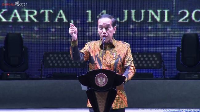 Jokowi Bilang Cari Uang Makin Sulit, Rakyat Juga Pak!