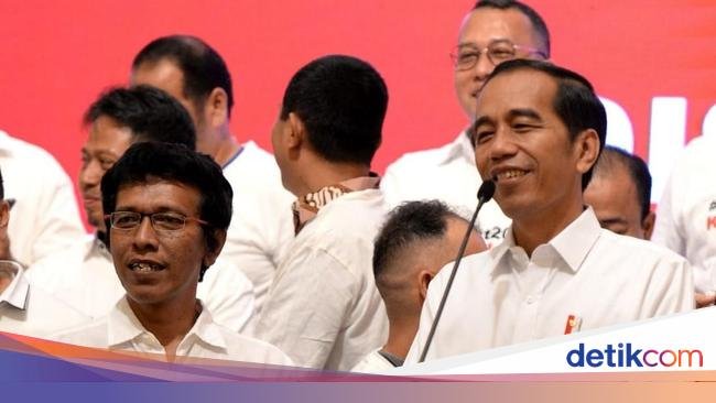 Cerita Adian Napitupulu Tanya Jokowi Siapa Capres yang Didukung