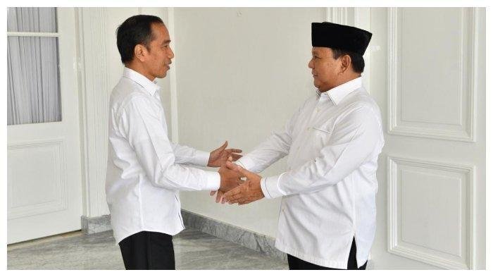 Capres Pilihan Jokowi Kemungkinan Beda dengan PDIP, Kini Makin Mesra dengan Prabowo Subianto