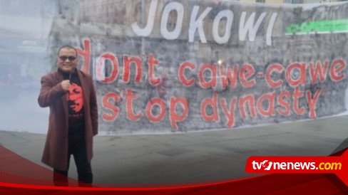 Kedatangan Presiden Jokowi ke Australia Disambut Demonstrasi Denny Indrayana
