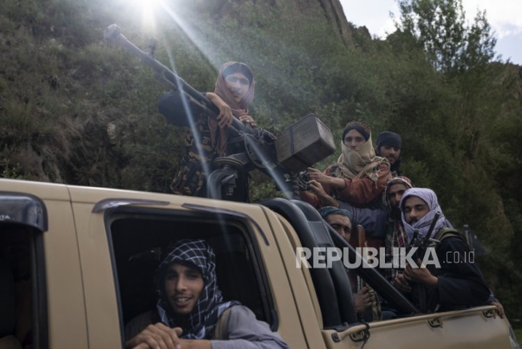 Taliban Mulai Ekstraksi Minyak di Wilayah Utara Afghanistan