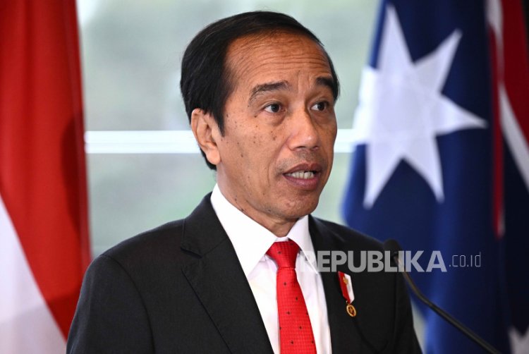 Riset: Jokowi Bisa Cegah Pembelahan TNI-Polri di Tengah Persaingan Capres