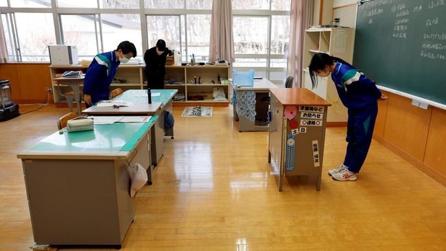 Resesi Seks di Depan Mata, Satu per Satu Sekolah Jepang Tutup