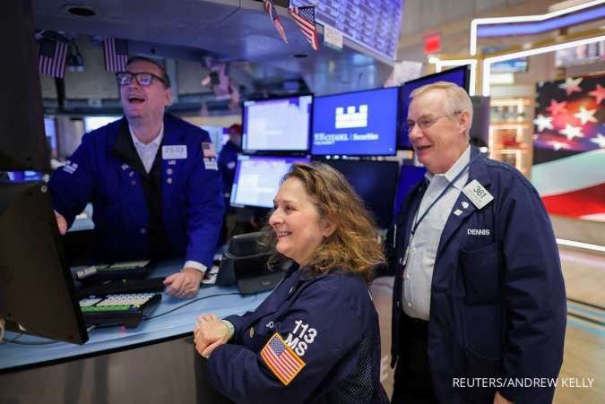 Wall Street Menghijau: Dow Ditutup Naik Tipis Terangkat Penurunan Inflasi AS