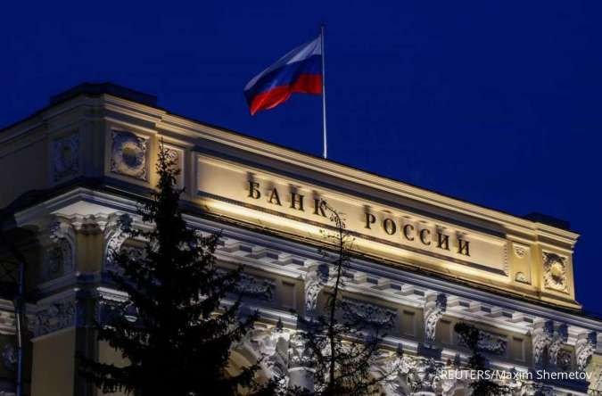 Rubel Sentuh Titik Terendah, Kremlin Salahkan Kebijakan Moneter yang Longgar