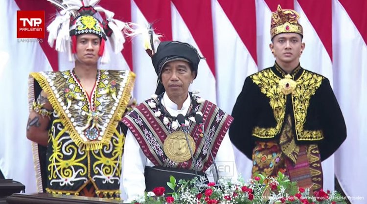 Fotonya Sering Dipakai Kampanye Capres, Jokowi: Enggak Apa-Apa : Okezone Nasional