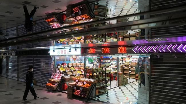 Petaka Ekonomi, Orang China Pilih Menabung Daripada Belanja