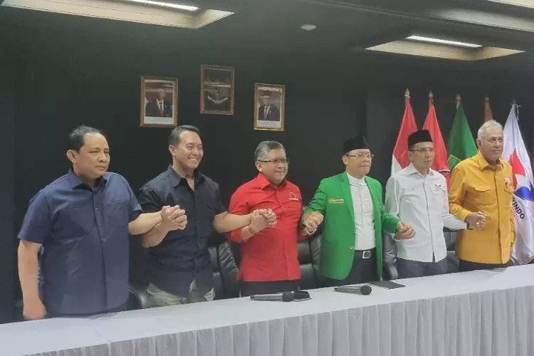 Megawati Minta Semua Elemen Pendukung Capres Ganjar Pranowo Turun ke Akar Rumput