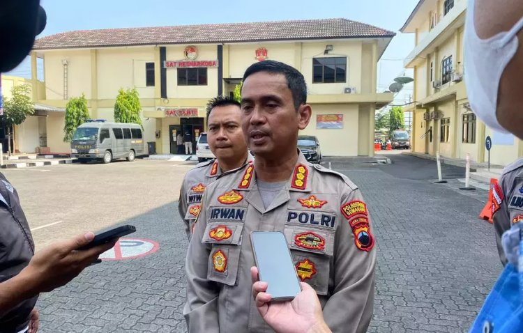 Polisi di Semarang Dilarang Like Unggahan soal Pemilu dan Foto Bareng Caleg-Capres