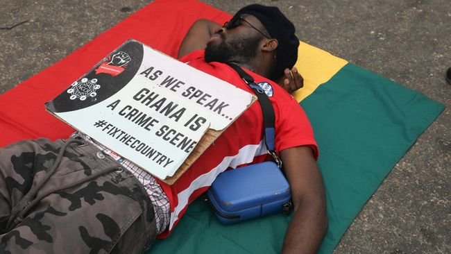 Ghana Bangkrut, Massa Demo Berhari-hari
