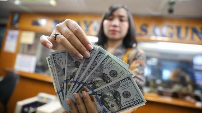 IHSG Anjlok Dolar Capai Rp15.500, Ini yang Sebenarnya Terjadi