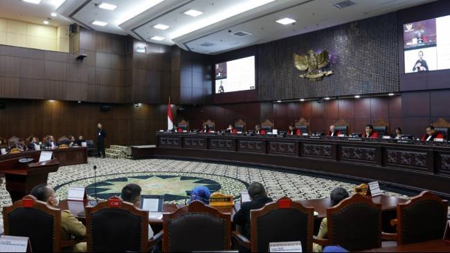 MK Putuskan Gugatan Batas Usia Capres-Cawapres Hari Ini, Kenali 9 Hakimnya Termasuk Ipar Jokowi