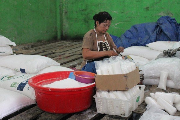 Harga Gula Melonjak, ID Food: Revisi Harga Acuan Mendesak