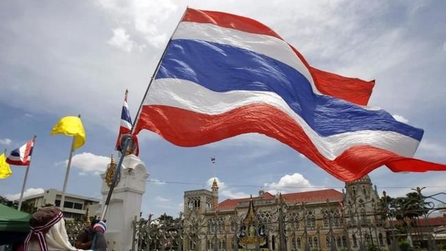 PM Thailand Tebar Helikopter Duit, Seorang Dapat Rp 4 Juta
