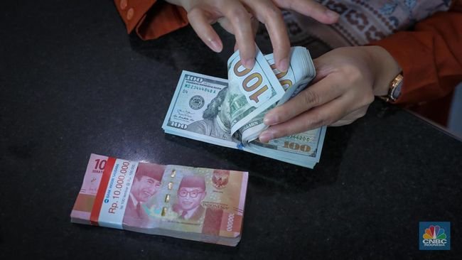 Jangan Panik Dolar ke Rp16.000, RI Tak Akan Sampai Krisis!