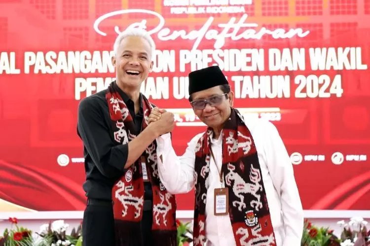 Mengenal Tenun Sumba yang Dikalungkan ke Capres-Cawapres saat Daftar ke KPU