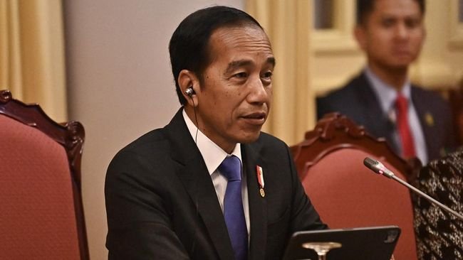 Defisit Beras 2,8 Juta Ton, Jokowi Kumpulkan Menteri di Istana