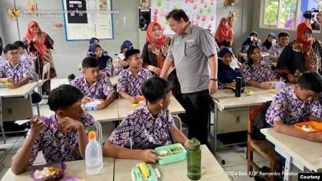 Mantan Menkes RI Angkat Bicara Terkait Program Makan Siang Gratis yang Diusung Capres Prabowo
