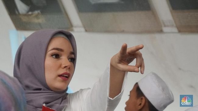 Komen Ninyir Netizen Salah Kamar, Ini Respons Tak Terduga Dewi Sandra
