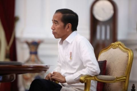 MK Tidak Ada Bukti Intervensi Jokowi Ubah Syarat Usia Capres Cawapres