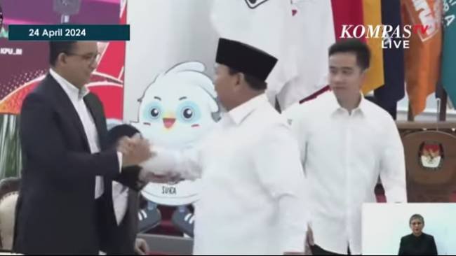 Ditetapkan sebagai Presiden Terpilih, Prabowo Sebut Senyum Anies Berat Sekali