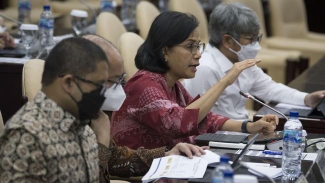 Sri Mulyani Ungkap Biang Kerok Rupiah Bisa Ambrol ke Rp16 Ribu