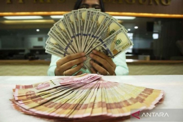 Rupiah Selasa pagi tergelincir 62 poin menjadi Rp16.040 per dolar AS