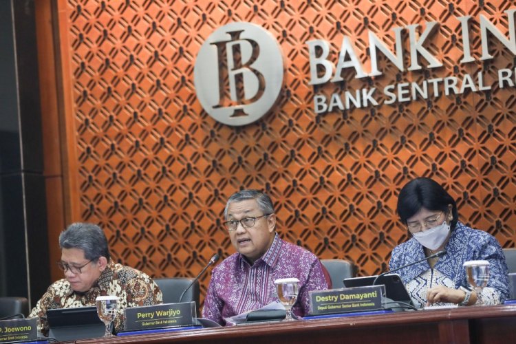 BI Rate Tetap 6,25%, Bunga Deposito Perbankan Menanjak!