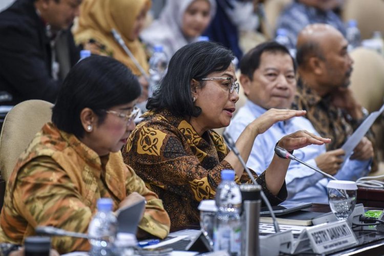 Sri Mulyani Soroti Praktik Dumping Jadi Penyebab PHK di Sektor Tekstil