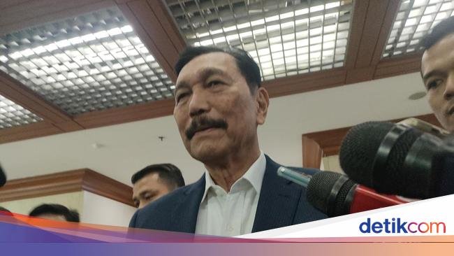 Ketemu Guru Besar FEB UI, Luhut Minta Wejangan Agar Ekonomi RI Tumbuh 6%