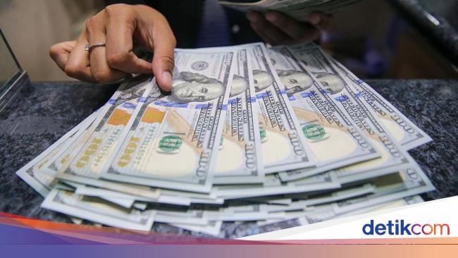 Rupiah Berotot Lagi, Dolar AS Makin Menjauh dari Rp 16.400