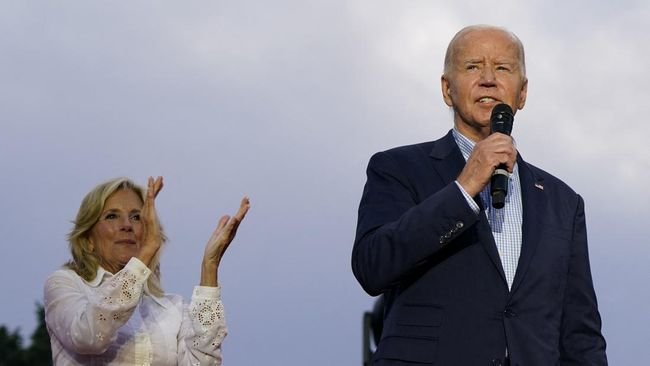 Tampil Kacau saat Debat Capres, Joe Biden Ngeles Kecapean