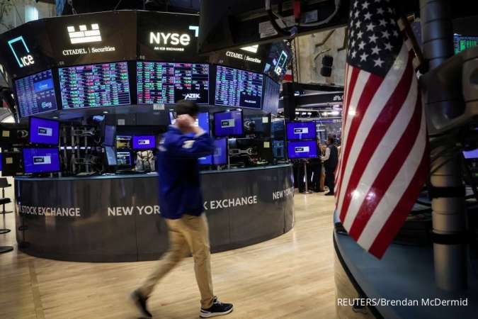 Wall St Kamis (11/7): Nasdaq Berakhir Turun Tajam Saat Investor Beralih dari Big Tech