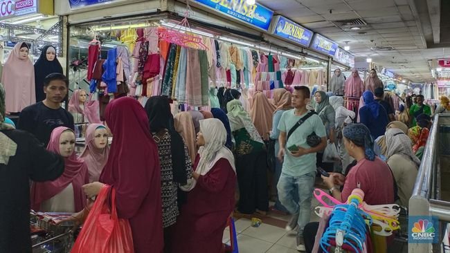 Ekonom Bongkar Biang Kerok Ekonomi RI 'Mentok' di Level 5%