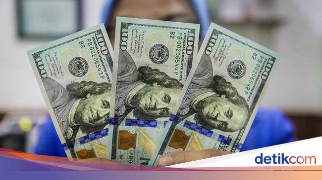 Dolar AS Rontok ke Rp 15.699