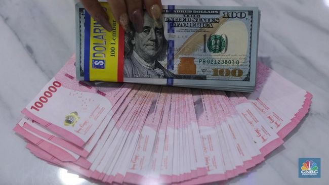 Dolar AS Sudah Rp 15.400, Apa Bisa Sentuh Level Rp 14.000?