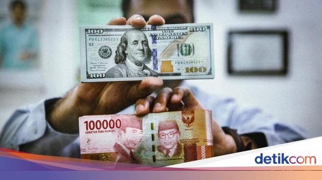 Beda Prediksi Sri Mulyani & Gubernur BI soal Dolar AS Vs Rupiah